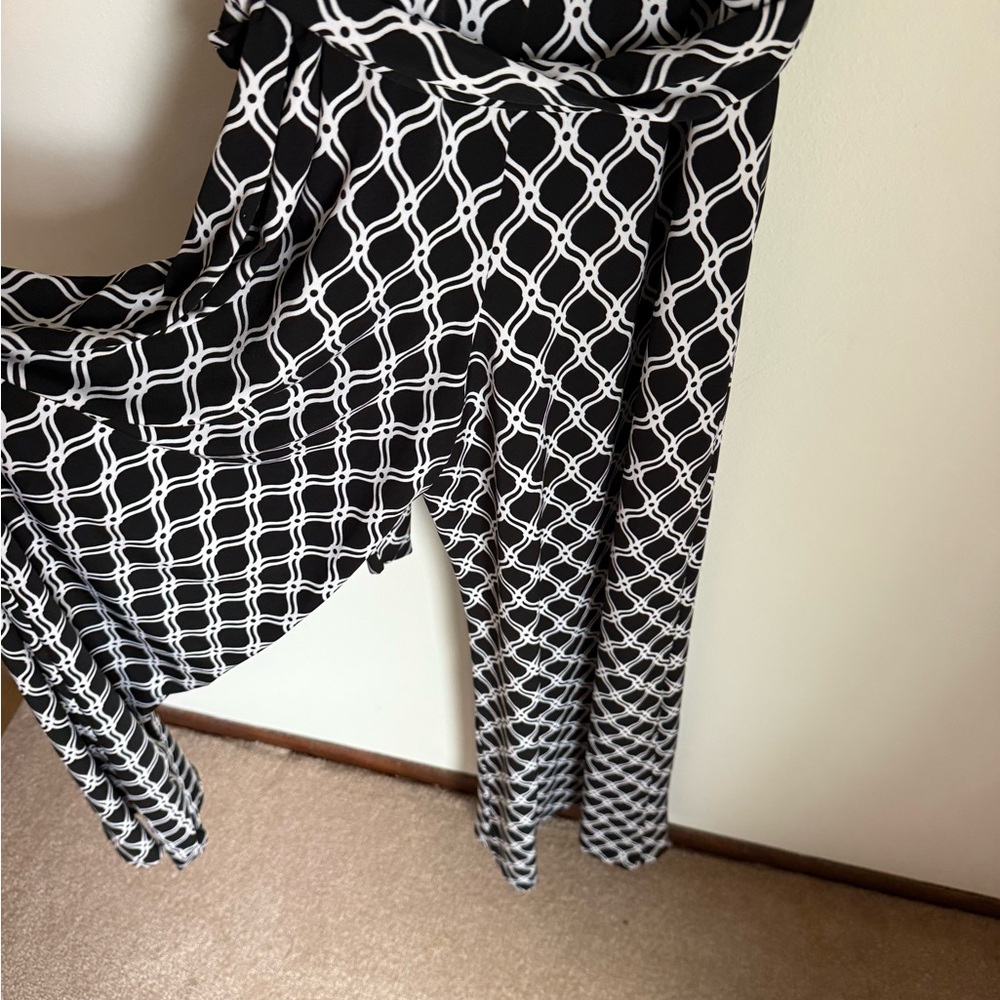 White House black market jumpsuit Geometric Pattern